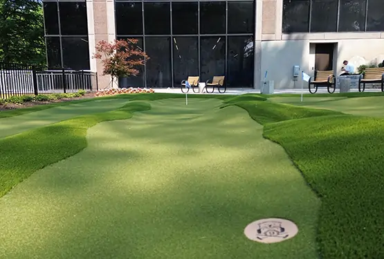 Commercial golf green installed by SYNLawn